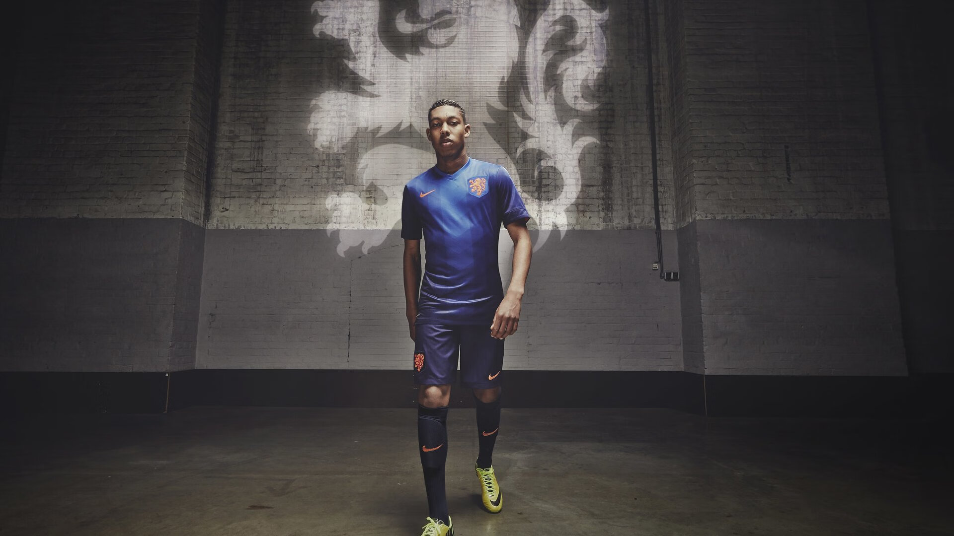 乐鱼电竞在线平台登录入口-具身智能机器人火炬手“夸父”首次点燃全运会圣火，开启未来体育新纪元